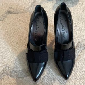 Never worn lanvin pumps